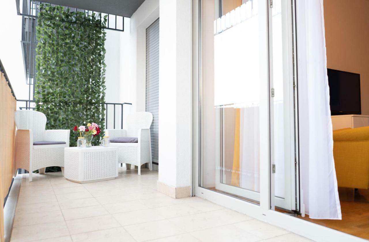 Jacuzzi Studio Apartman Mare'S Zágráb Kültér fotó